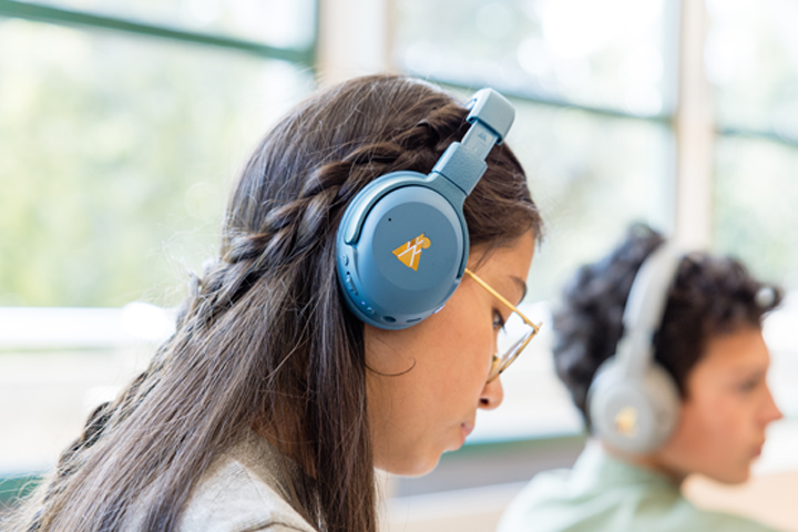 Pogs headphones deals